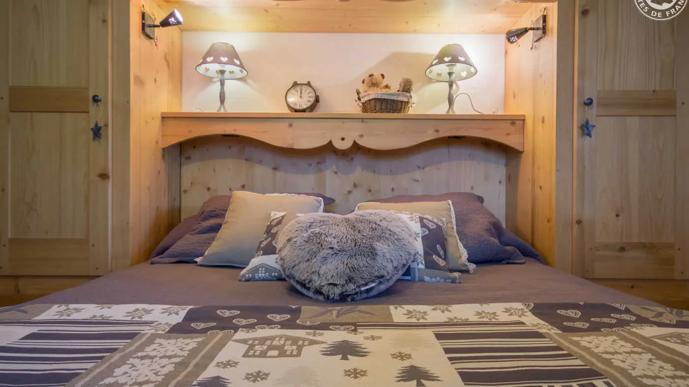 Lit 2 personnes 160 x 200 cm