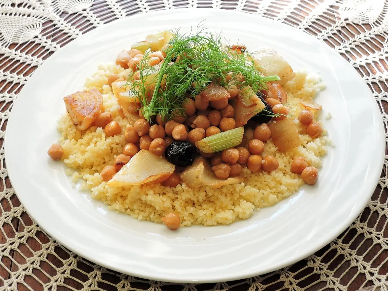 couscous-g0b4ae76c6_1920 (1)