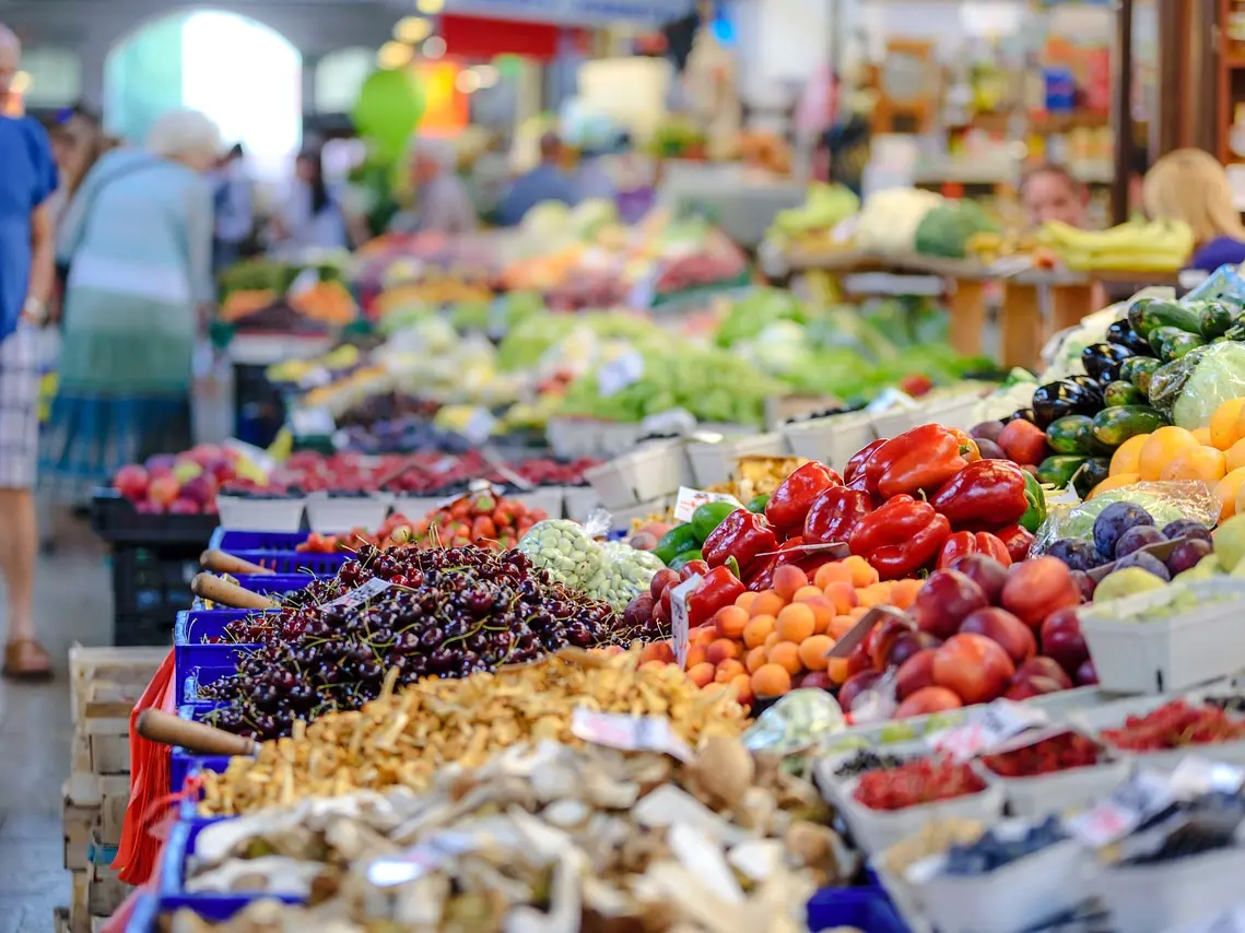 Marché du vendredi à Bessines