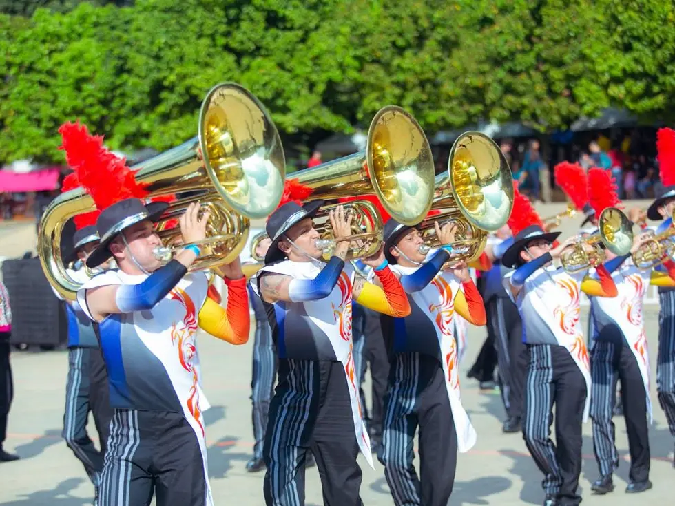 Meva Marching Band de Medellin (Colombie)