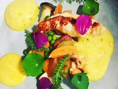 16e46d_da3542fc279c4f26acee852627288037_mv2