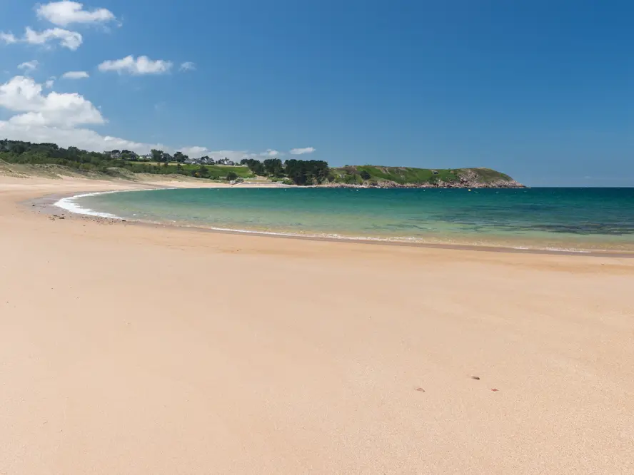 Plage de l'Anse du Croc à Pléhérel-Plage