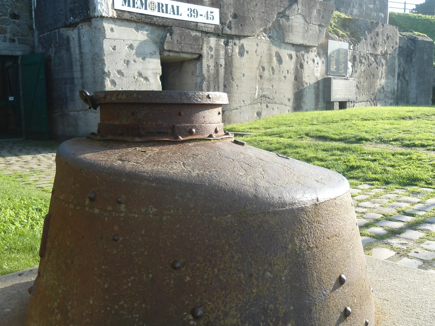 L'entrée du Mémorial 39-45