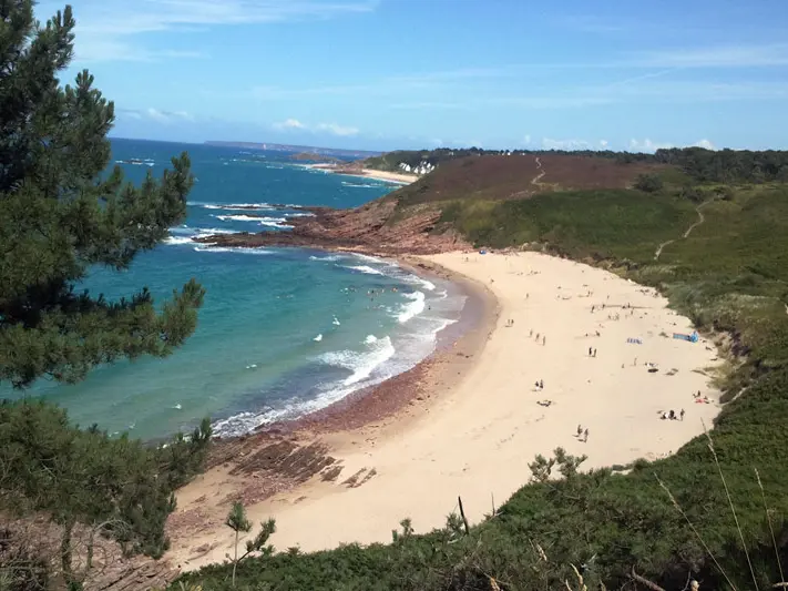 Plage sauvage de Lanruen