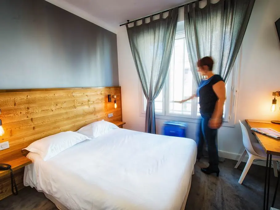 Hôtel Victor Hugo - CHAMBRE CONFORT