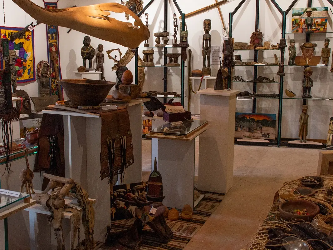 Cabinet de curiosités africaines