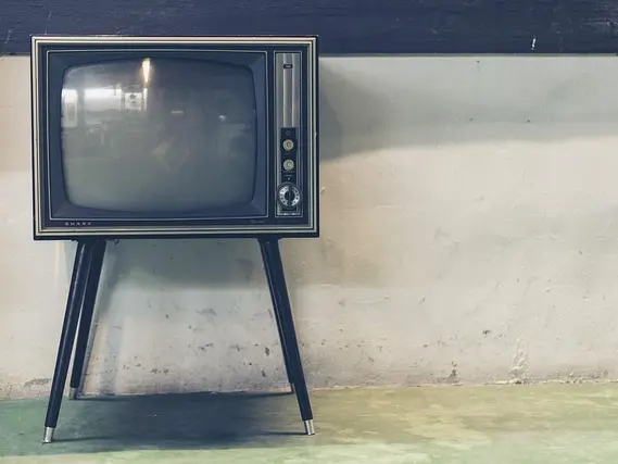 tv-1844964_640
