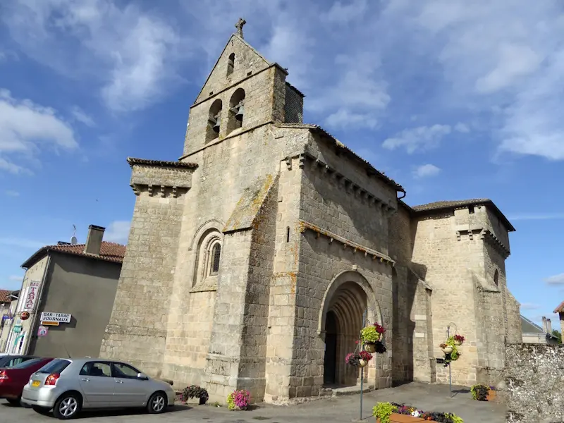 Eglise fortifiée Saint-Martin-de-Tours