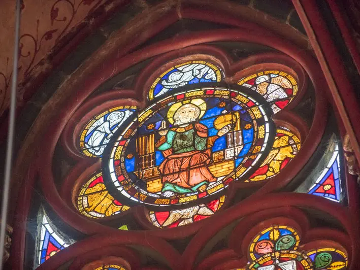 Cathédrale Vitrail © VDL