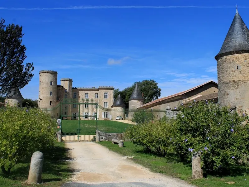 Chateau_Cromieres_800x600_I-Dumet