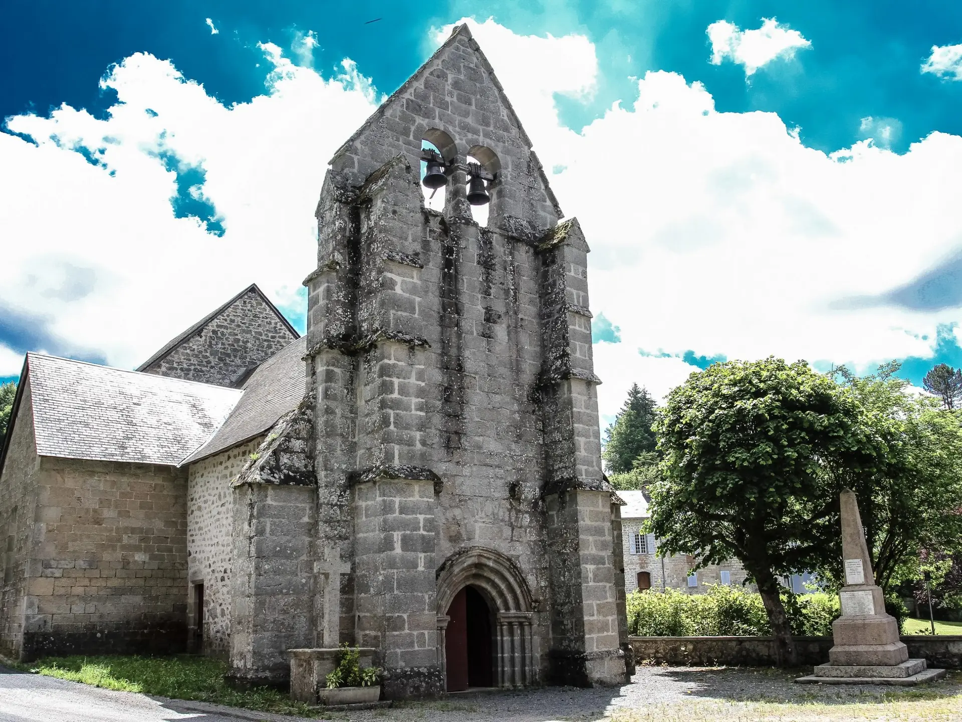 Eglise-de-Lacelle-CP-Nicolas-Granger