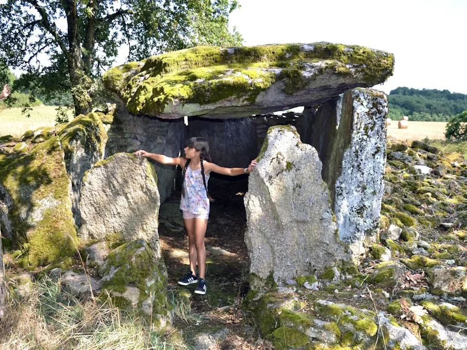 FOLLES Dolmen des Goudours