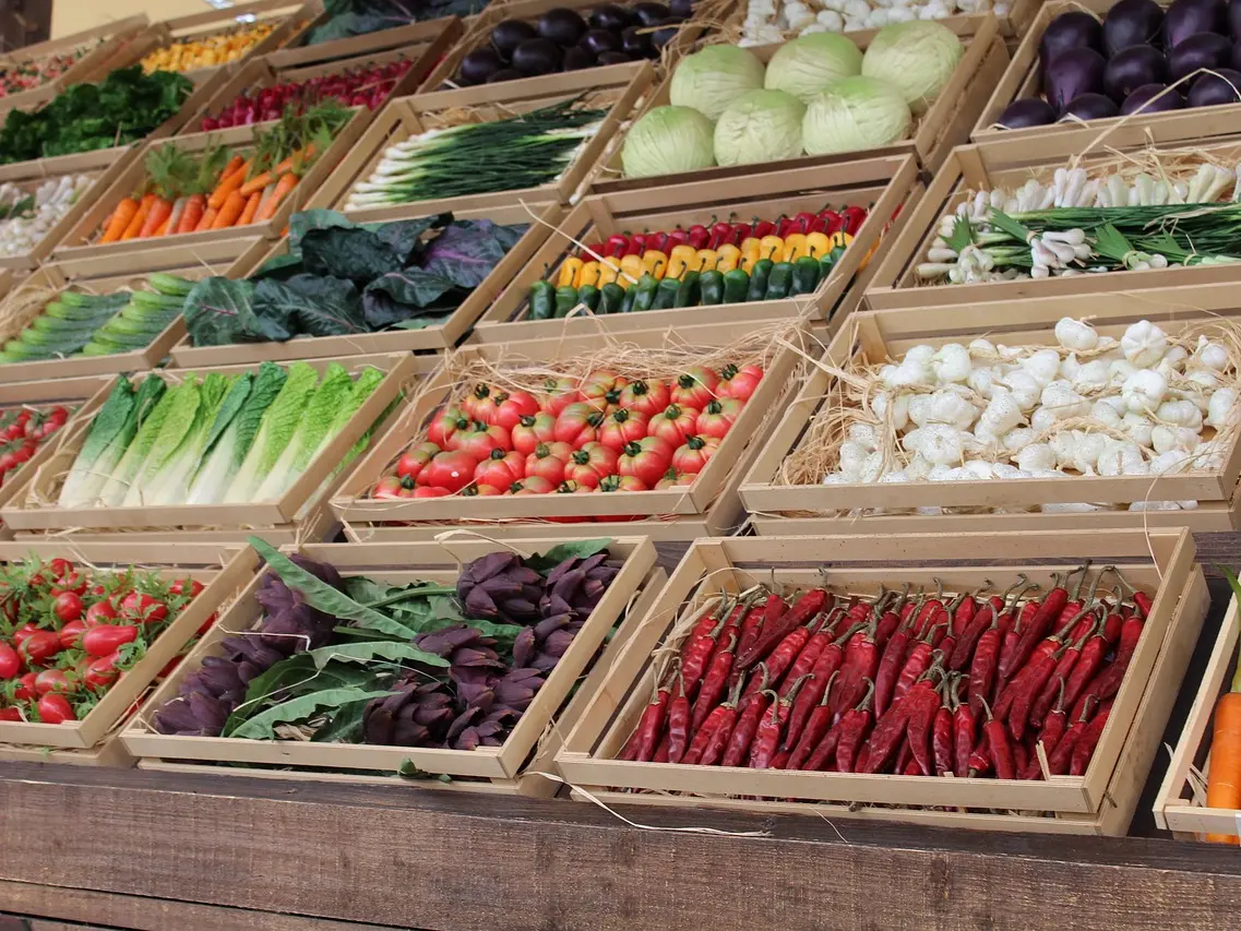 Marché du dimanche à Bessines