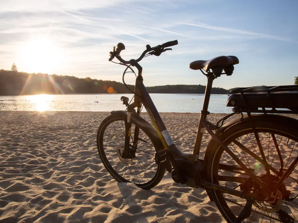 VTT électrique - Lac de Saint-Pardoux (2)