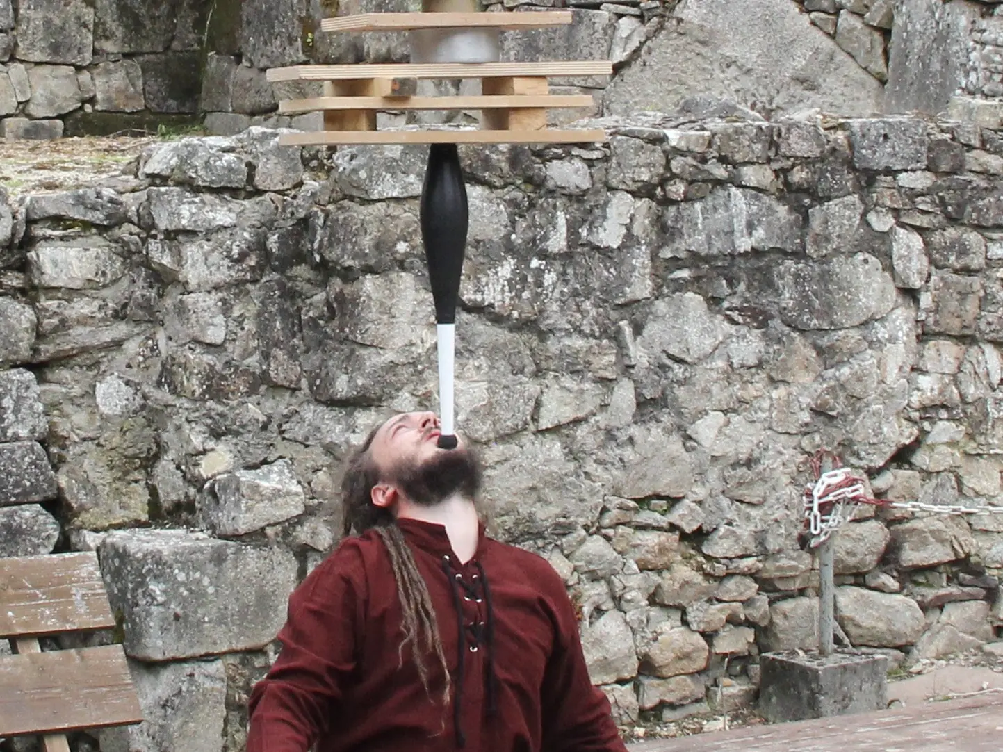 Jongleur bâtisseur