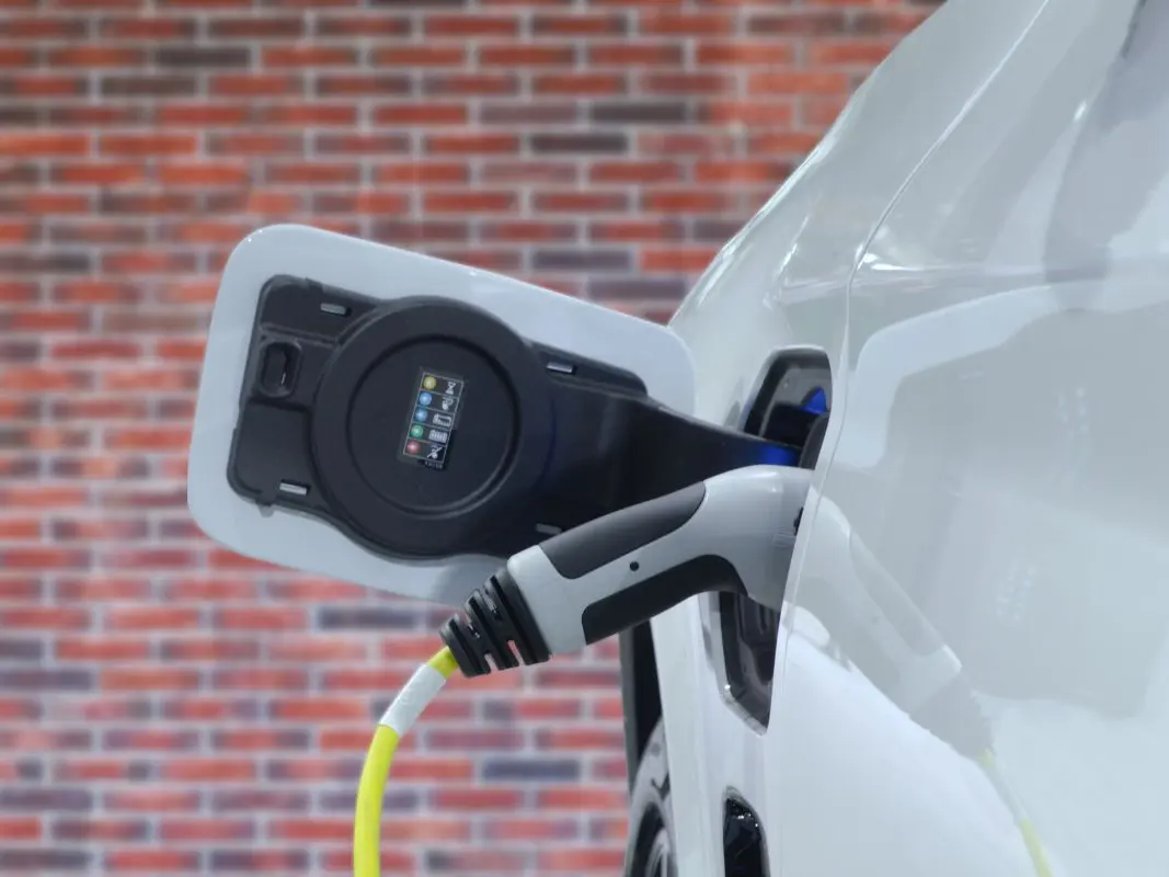Borne de recharge pour véhicule électrique