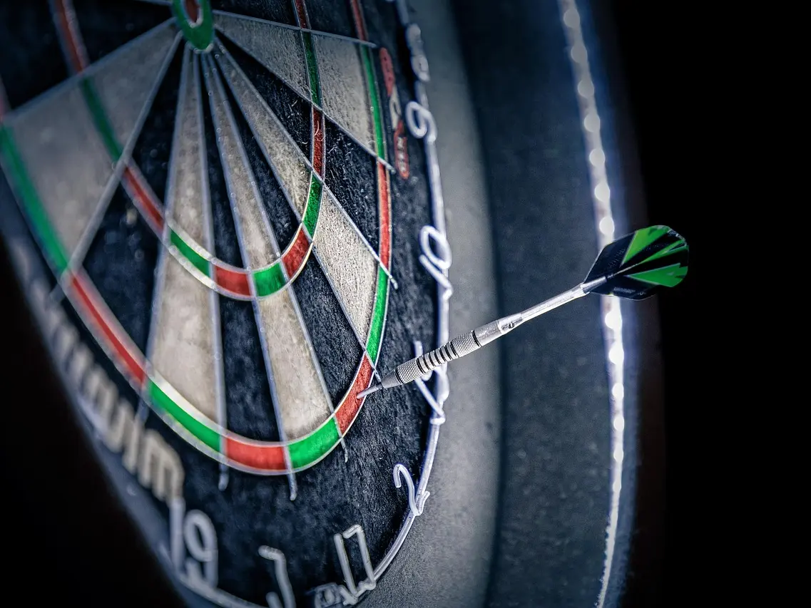 darts