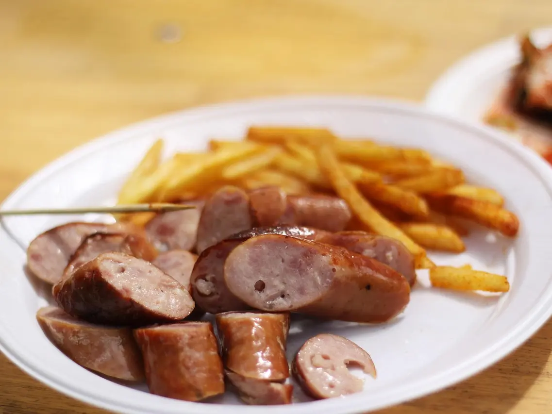 Saucisses frites