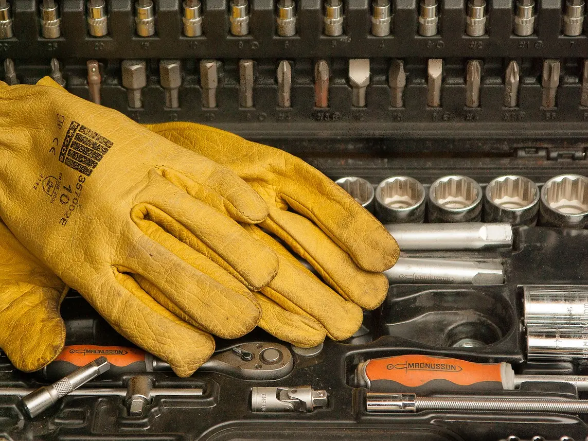 gloves-1192164_1280