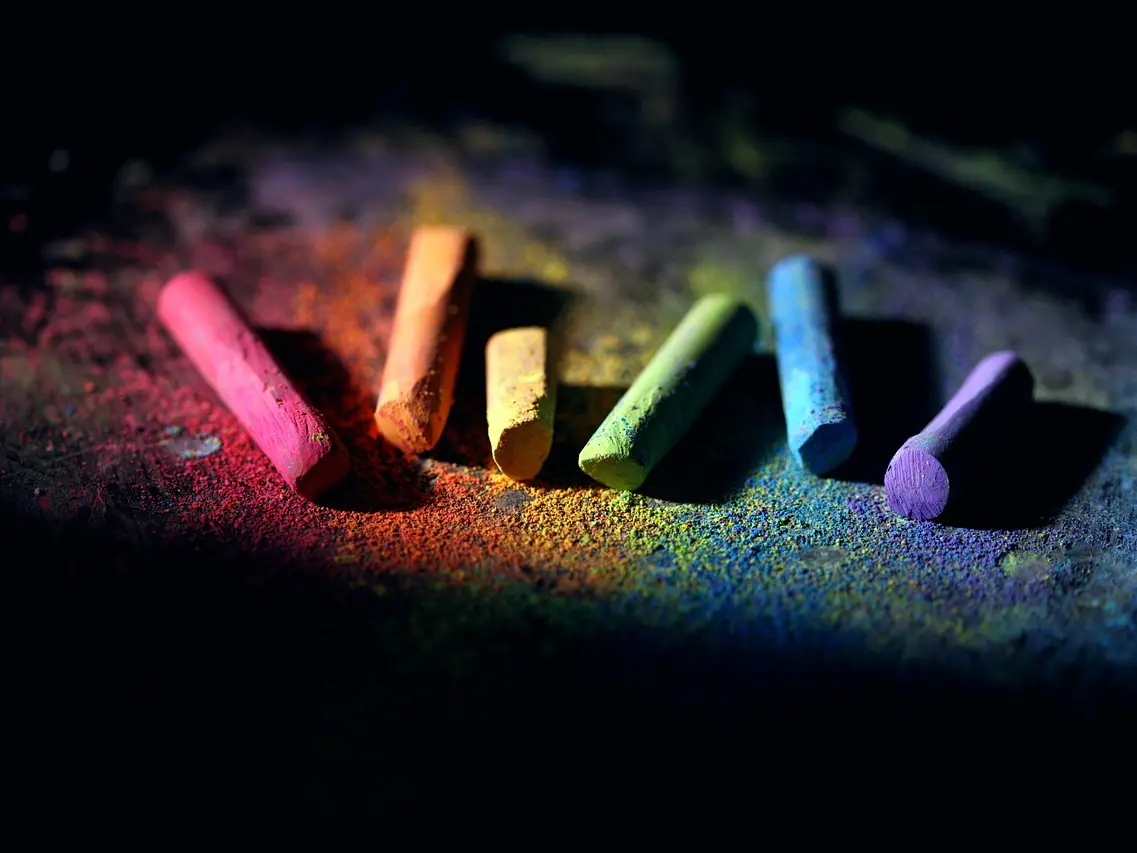 m_ming-chalk-4829602_1280