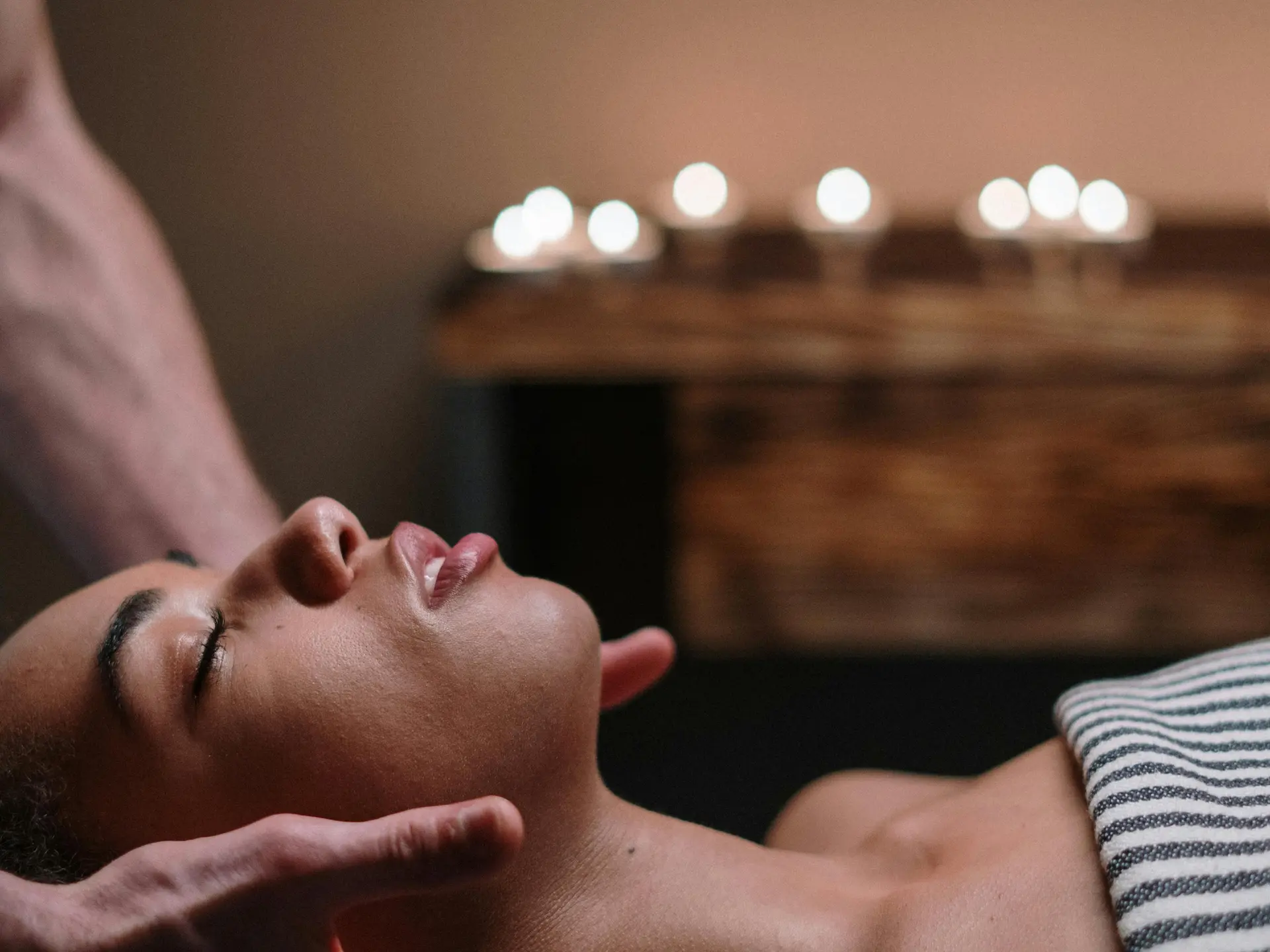 pexels-cottonbro-3997983