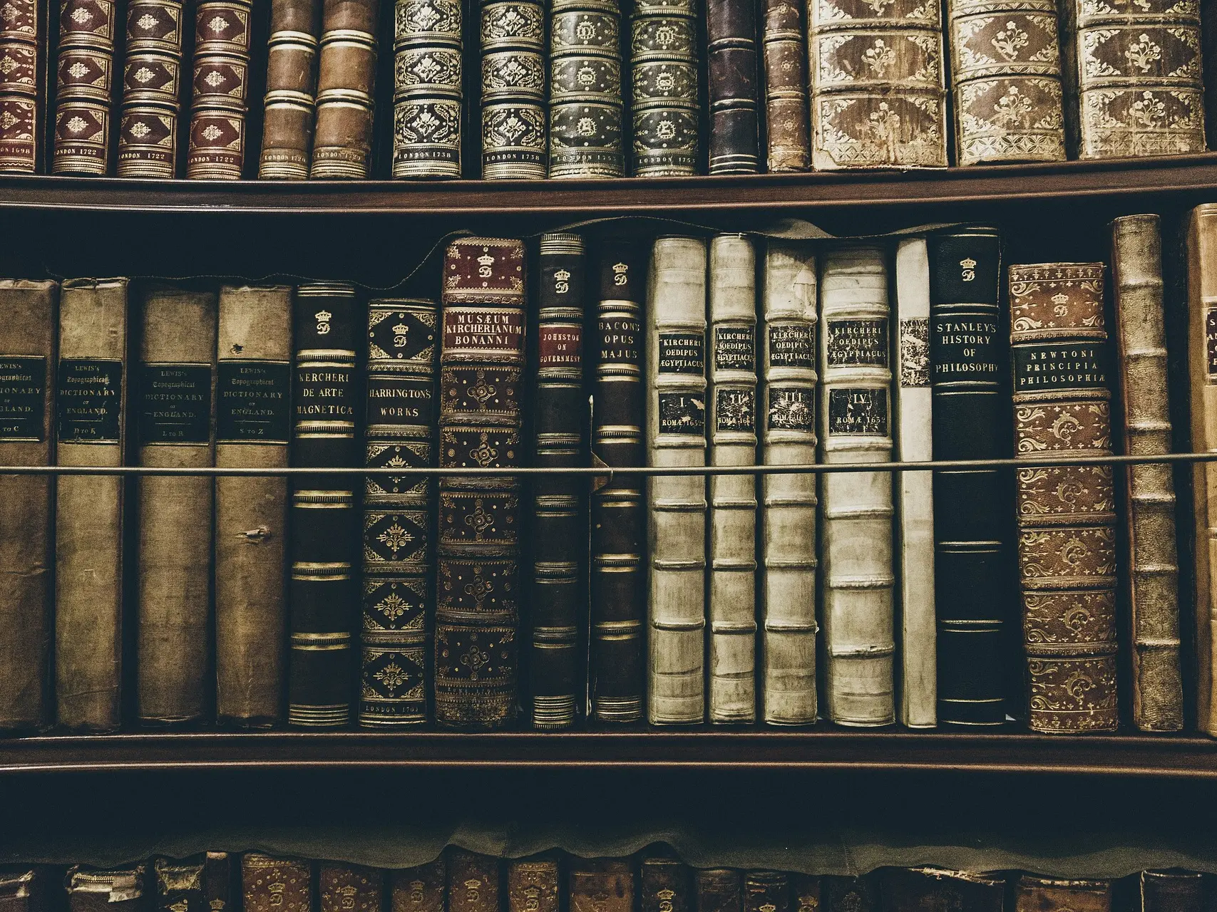 stocksnap-books-2606859_1920