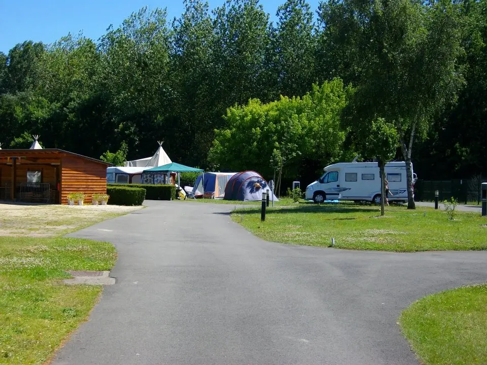 HPA72-camping-besse-3