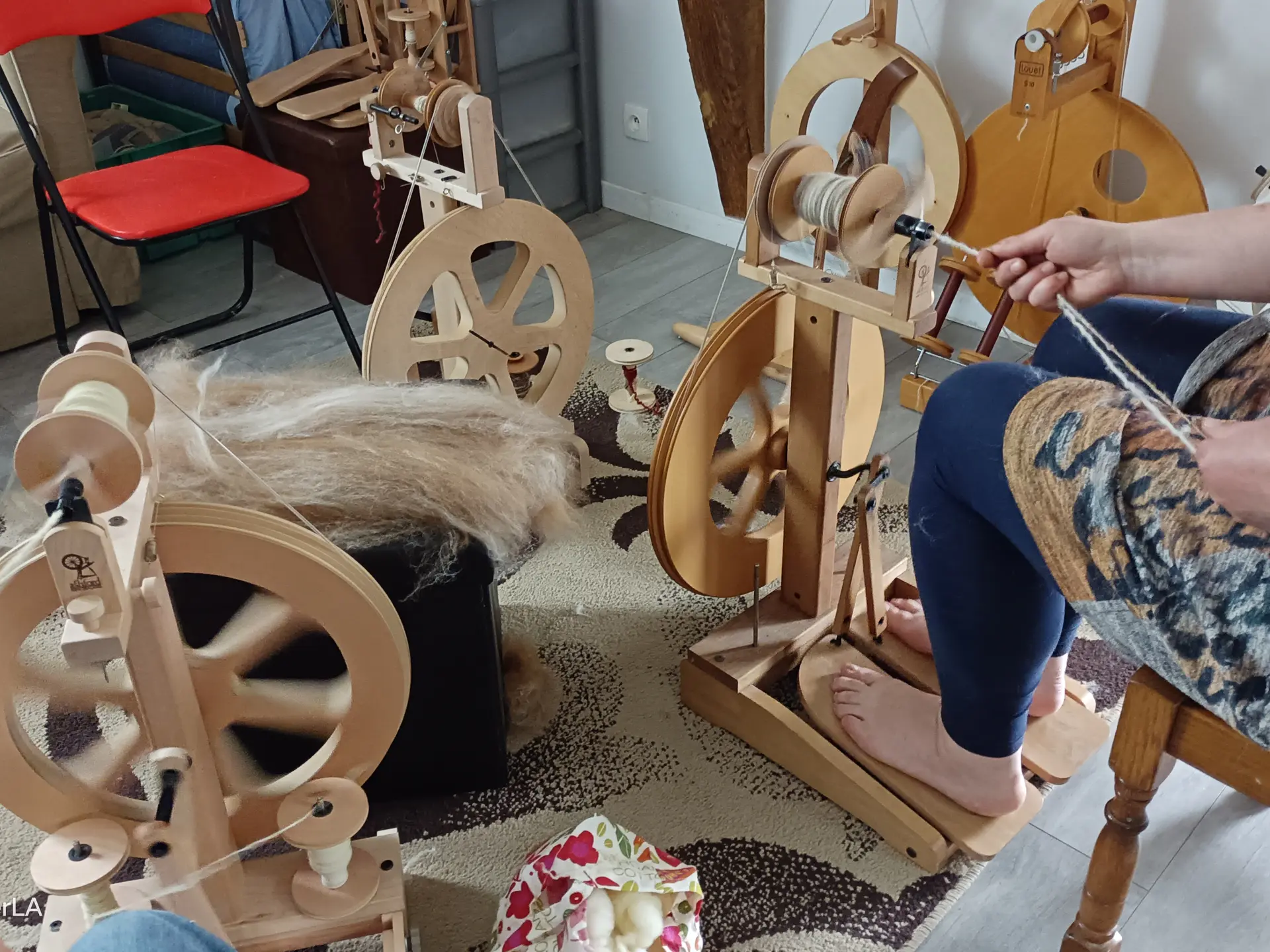 Atelier filage au rouet