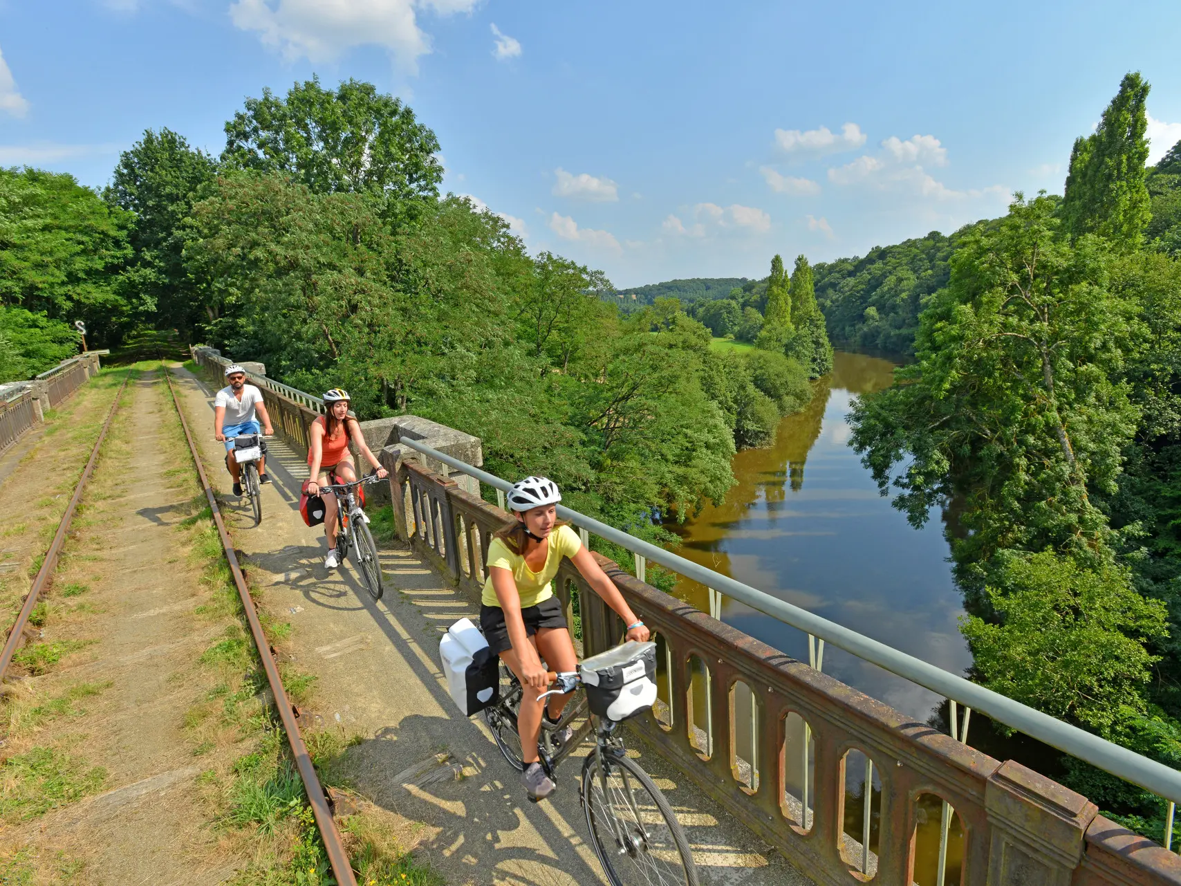 Velo_Rail-Saint-Loup-du-Gast-La Vélo Francette
