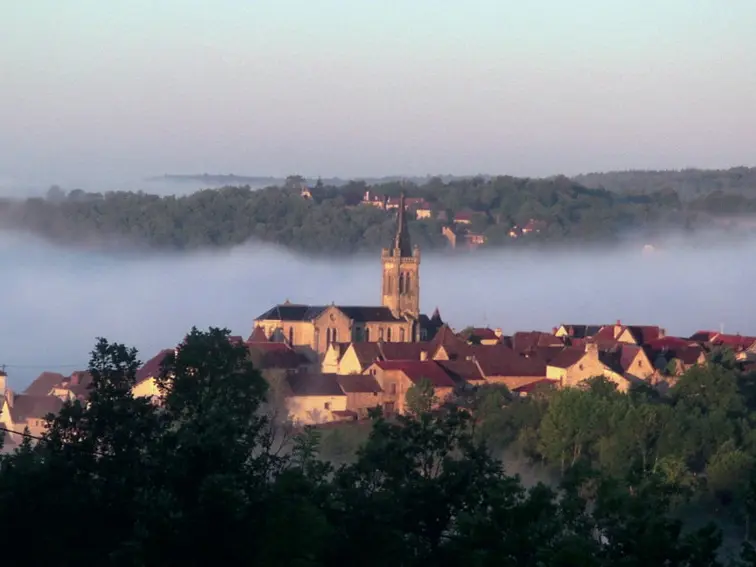 Faycelles : Vue du Village sous la Brume