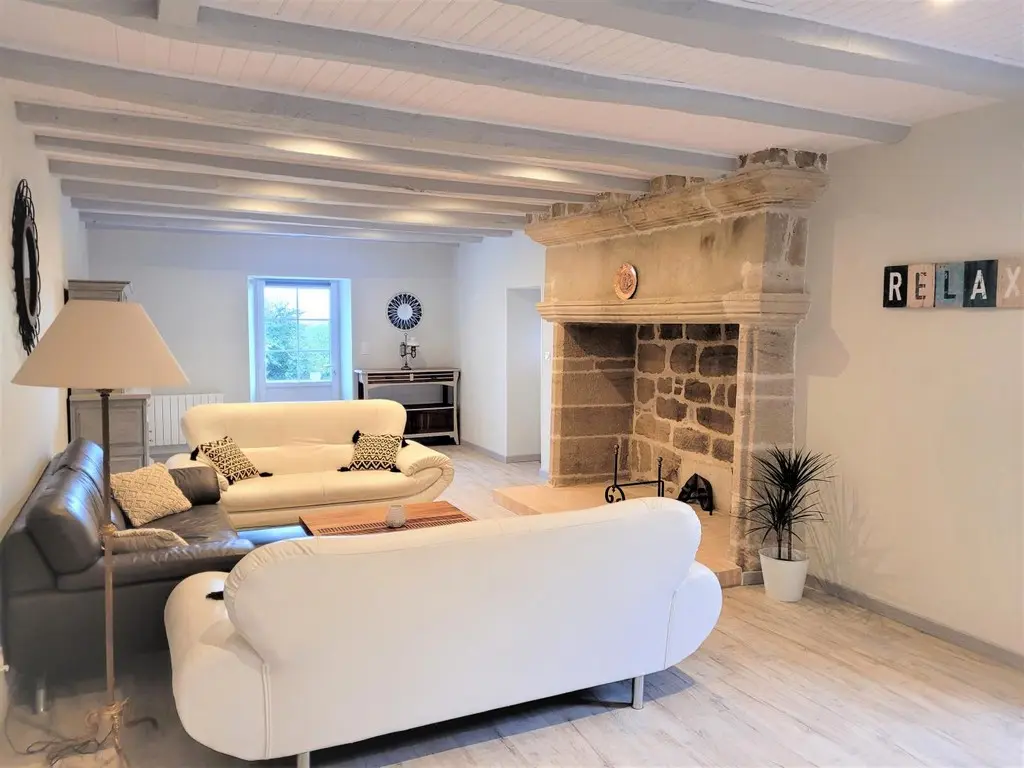 19G5039-GiteDeBonneval_PuyDArnac