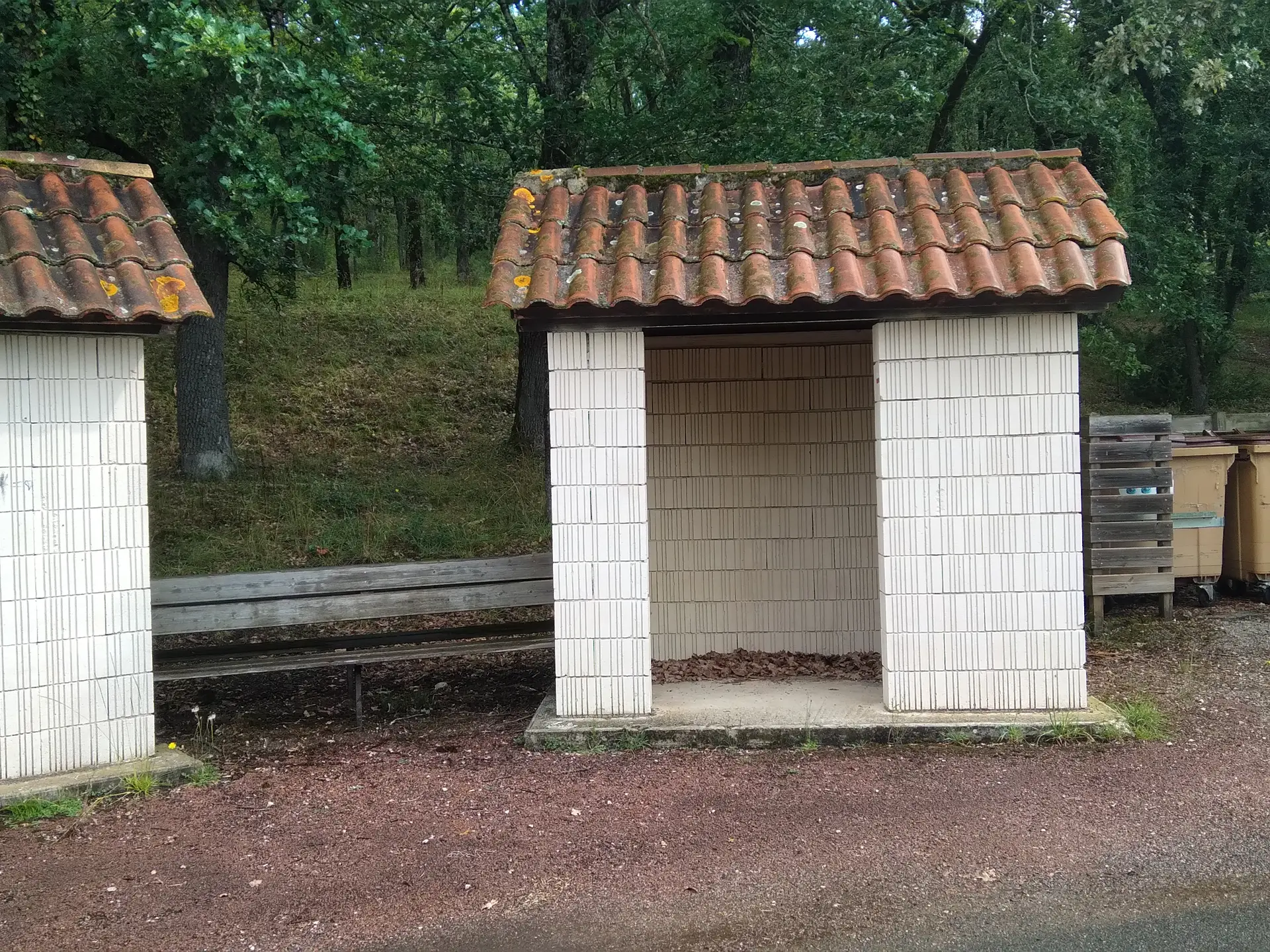 Pinsac_poubelles_abris