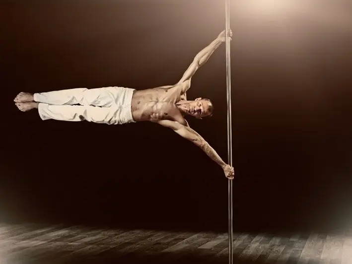 Pole dance