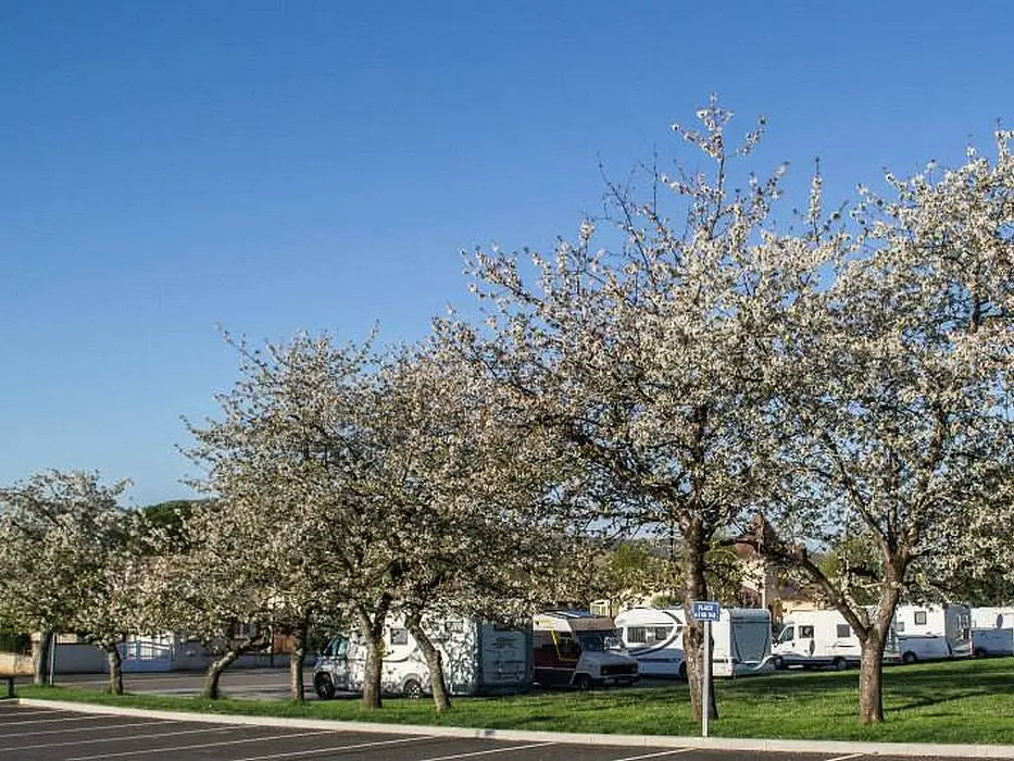 Photo-aire-camping-cars