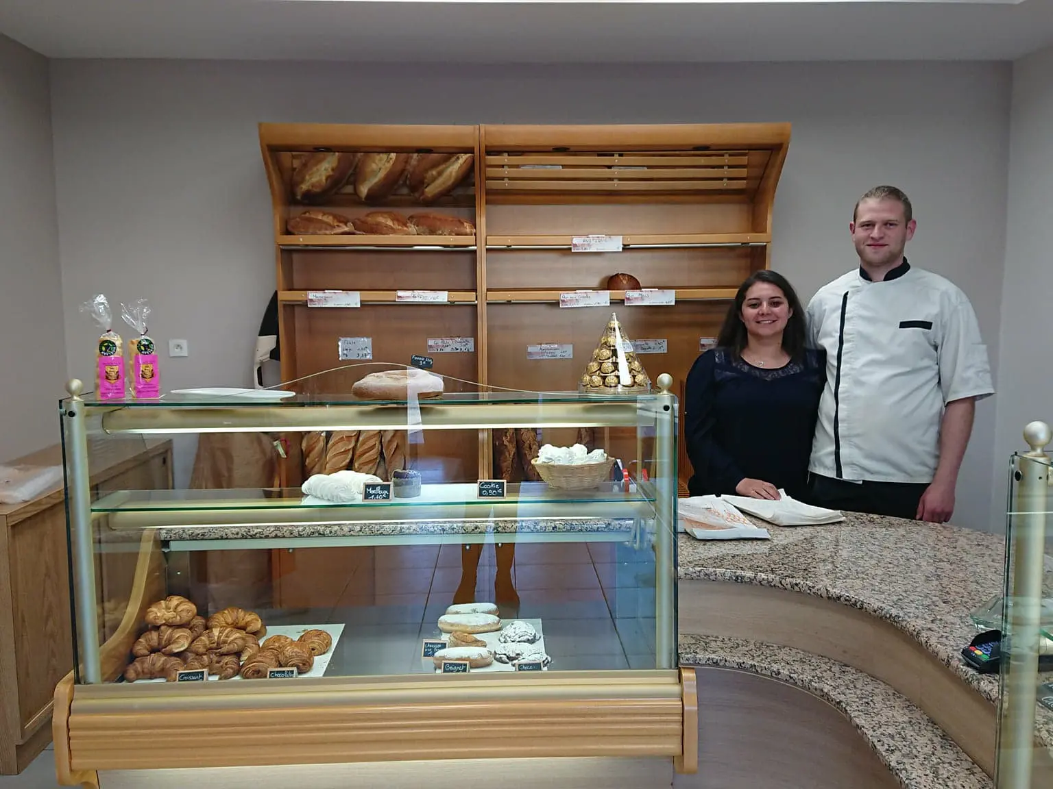 Commerces-ADM-Aux 48 Délices