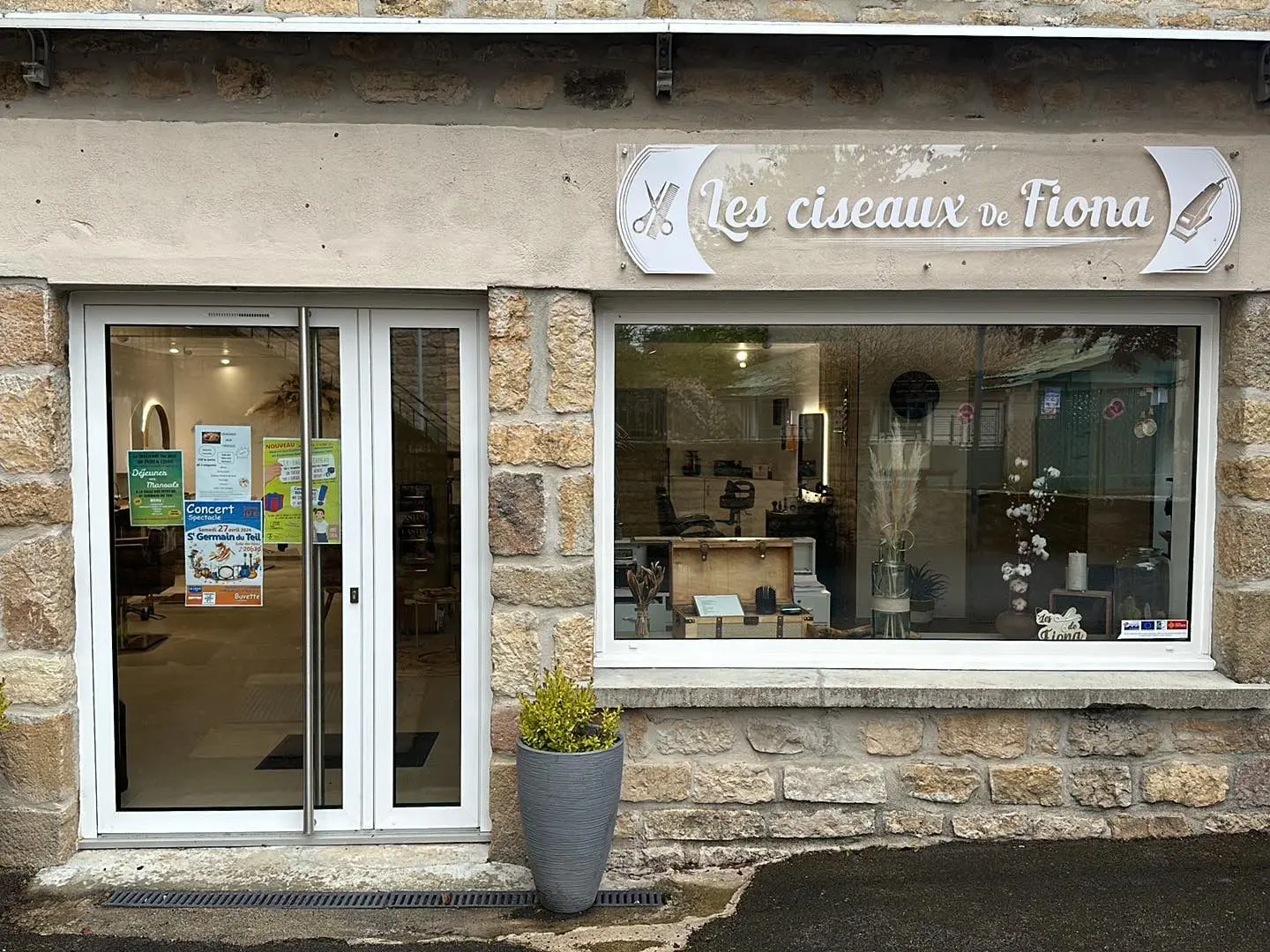 Les ciseaux de Fiona