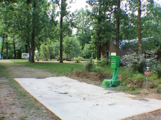 aire de camping car La Mothe