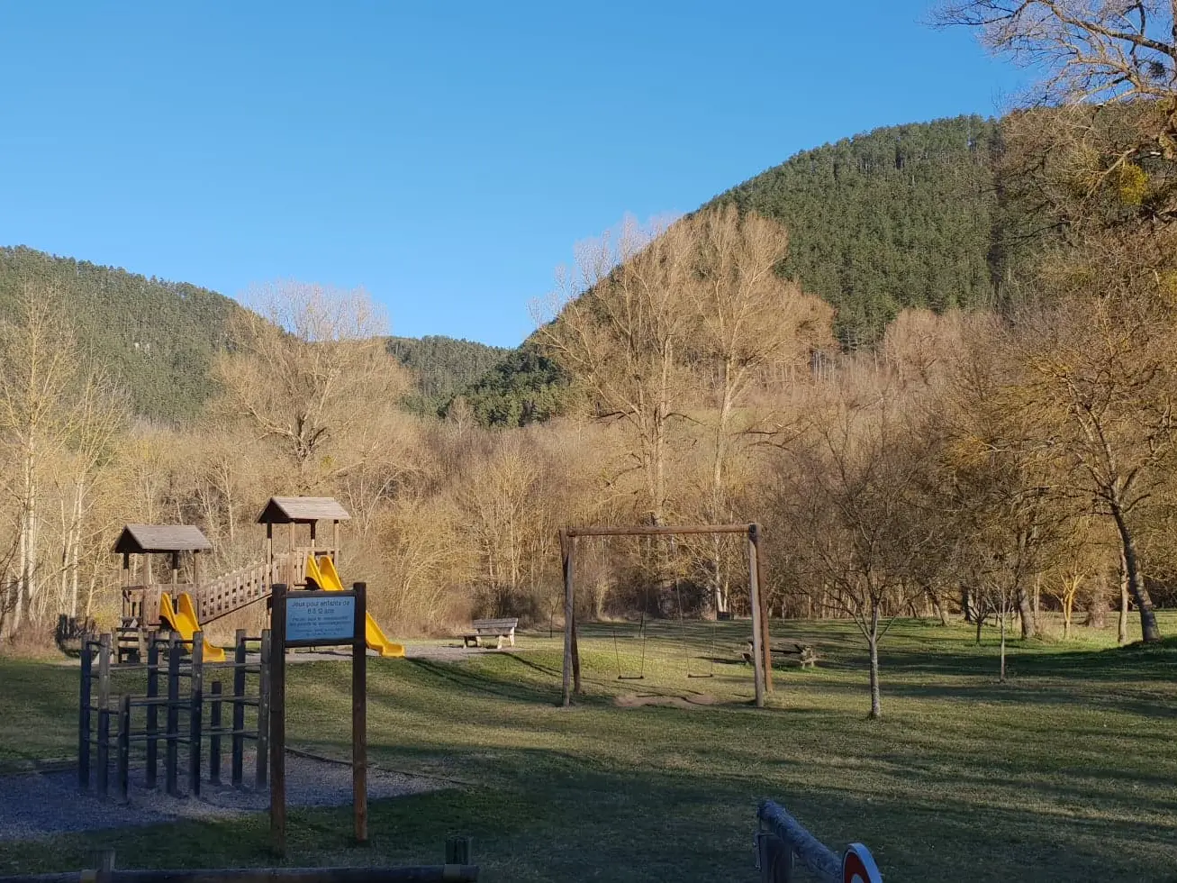 aire-de-jeux-le-planet