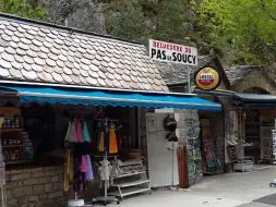 boutique-de-souvenirs