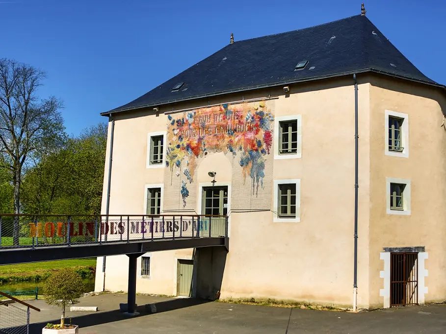 vallee-de-la-sarthe-Boutique-metiers-art-Moulin-a-couleurs