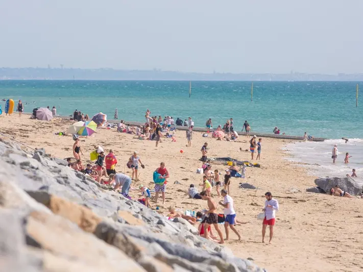 Plage école de voile Agon Coutainville