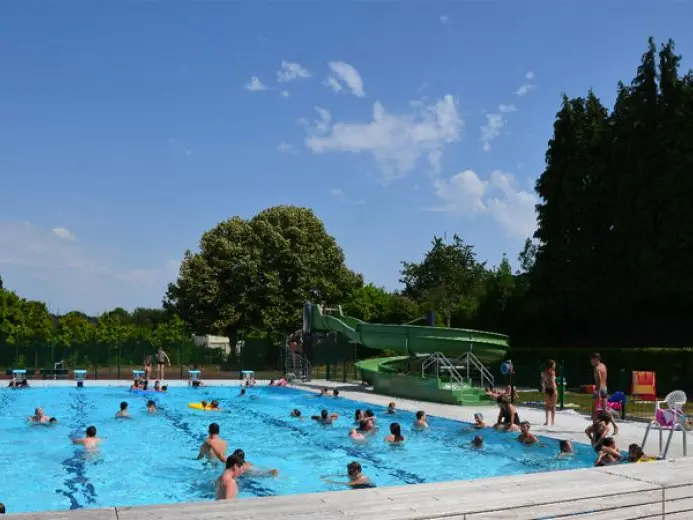 piscine-de-bais-dans-les-coevrons