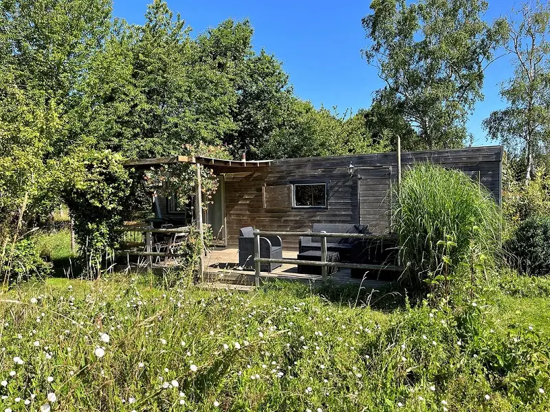 Insolites Compers - Cabane