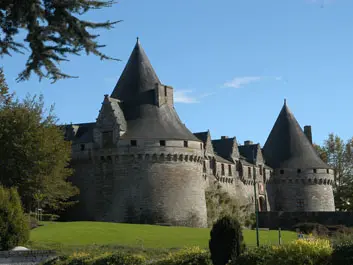 1-Chateau-des-Rohan-Pontivy-Morbihan-Bretagne-Sud