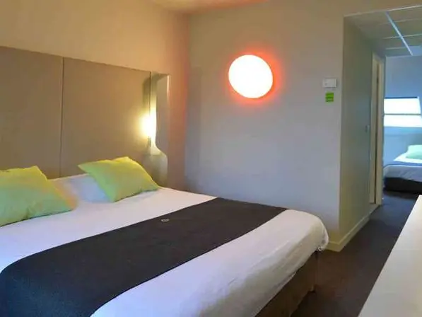 -hotel-campanile-vannes-Morbihan Bretagne Sud-chambre