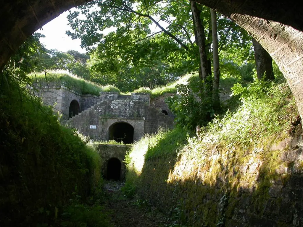 Enceinte urbaine de Le Palais