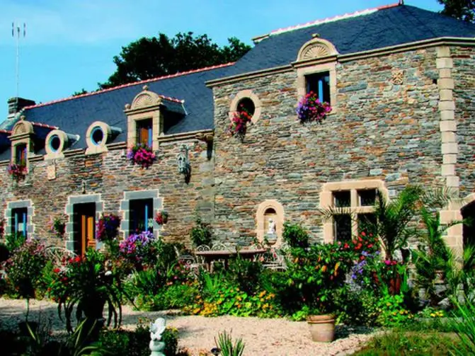 Le-Clos-Ssaint-Fiacre-Carentoir-Destination-Broceliande-Bretagne