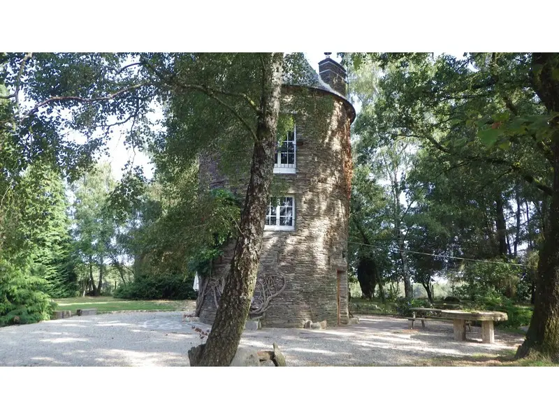 Moulin-Insolite-Augan-Brocéliande-Bretagne