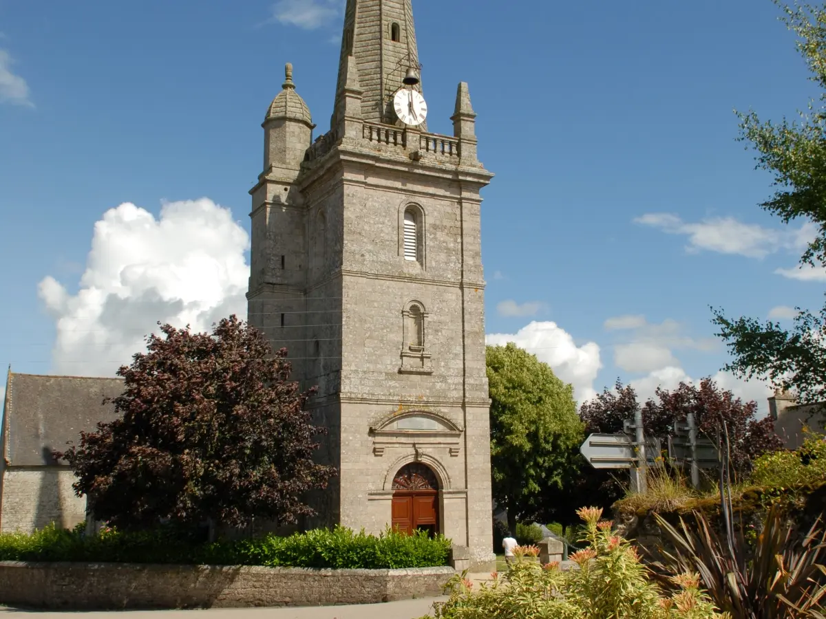 NEULLIAC_église_paroissiale_0003