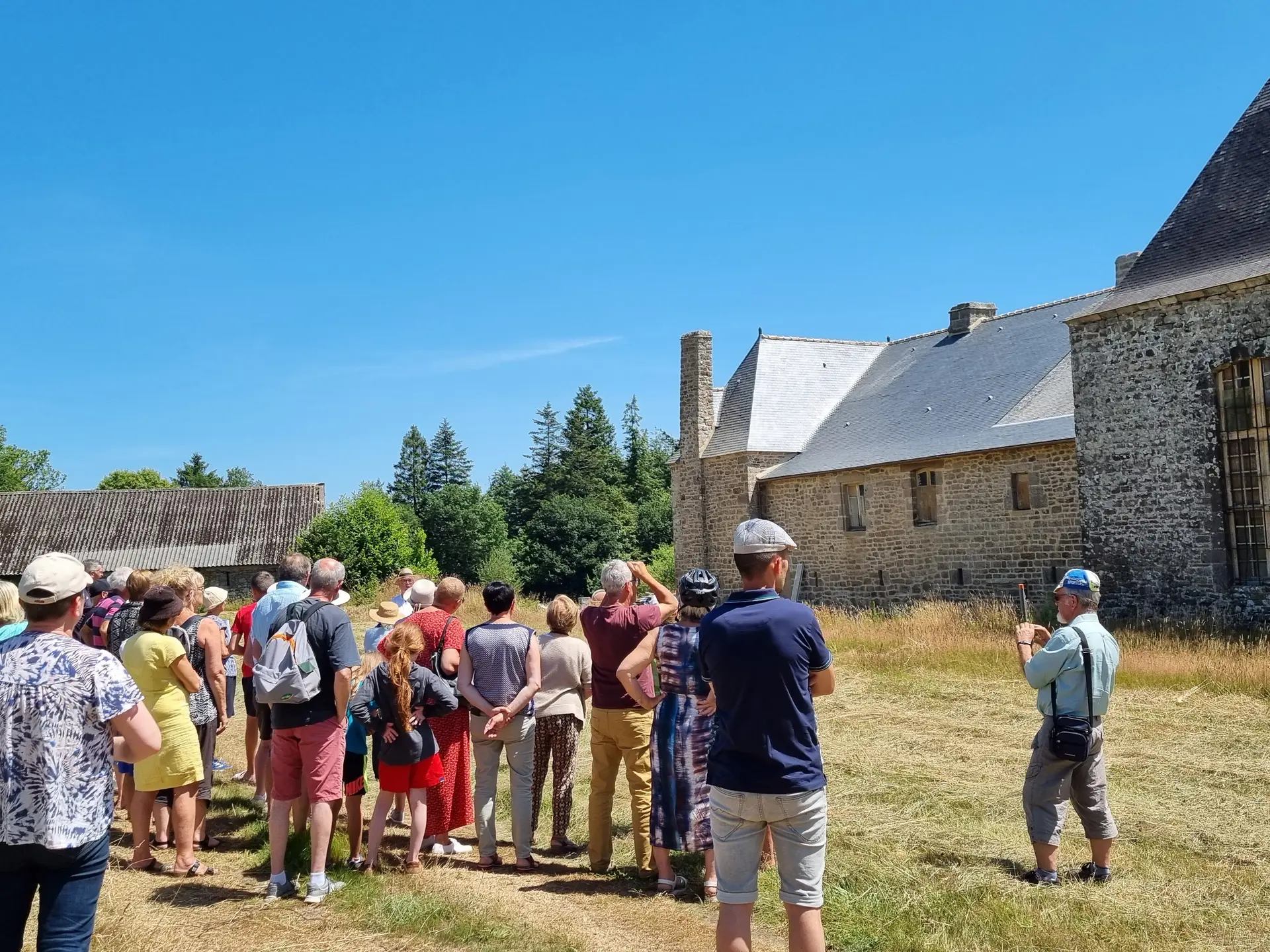 Visite commentée du Manoir de Saint-Quijeau - 15 juillet 2022 © OTPRM YUNA LOYER (17)